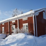 Talvikuva talosta